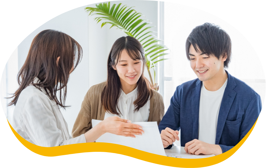 説明するスタッフ